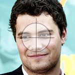 Picture of Levi Johnston with crosshairs on his face